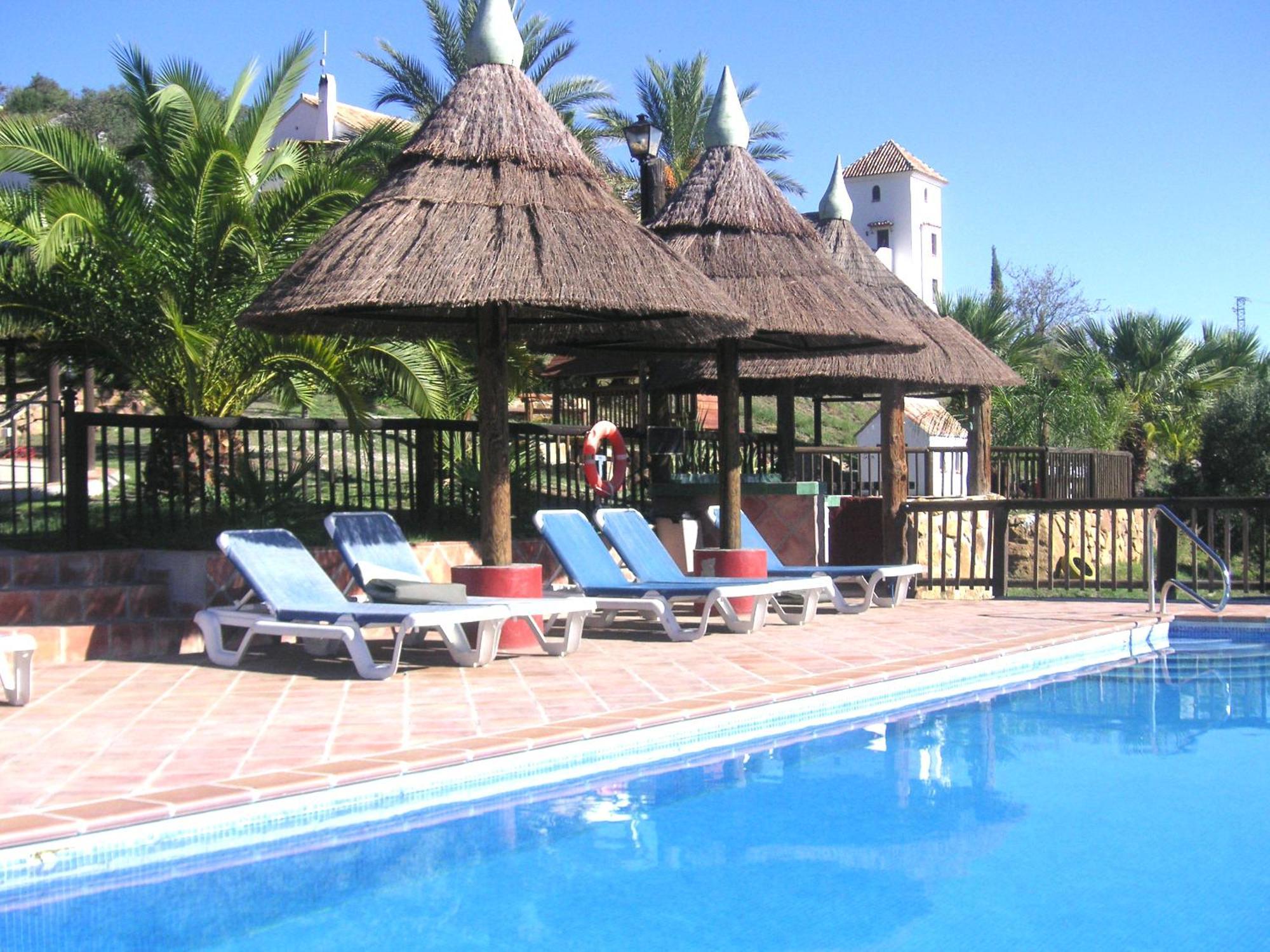 Castle Tower Ground Floor Apartment In Rural Holiday Park 'Cezanne' Толокс Екстериор снимка
