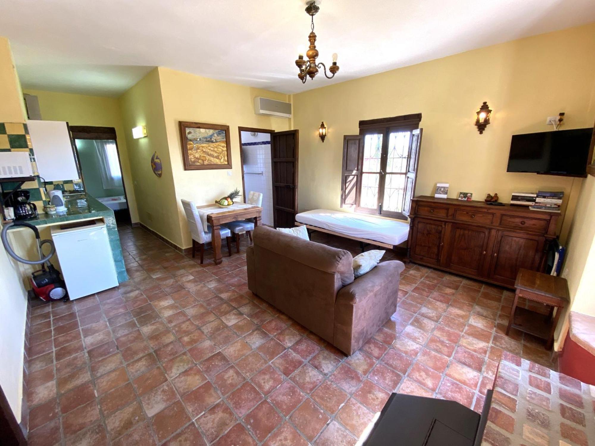 Castle Tower Ground Floor Apartment In Rural Holiday Park 'Cezanne' Толокс Екстериор снимка