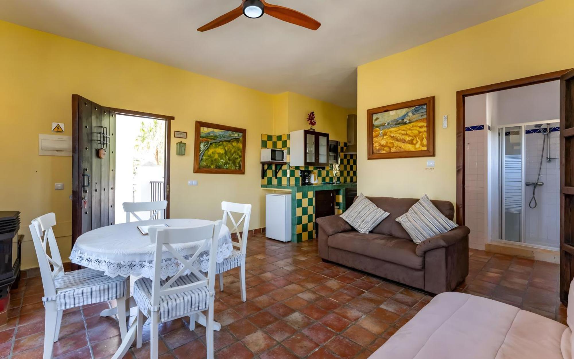 Castle Tower Ground Floor Apartment In Rural Holiday Park 'Cezanne' Толокс Екстериор снимка